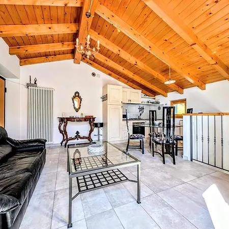 Holiday home Iris San Siro (Lombardy)